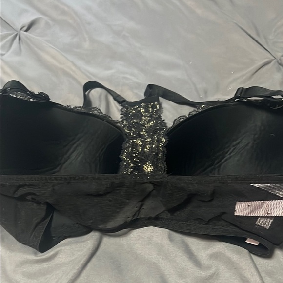 Victoria's Secret Black Lace Bra with Adjustable Straps - Picture 6 of 10